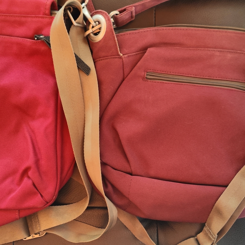 purses x 4 - Picture 4 of 10